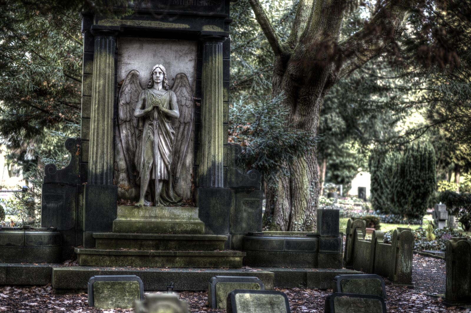 Canon EOS 5D Mark II sample photo. Thanathatos, cemetery, sculpture photography
