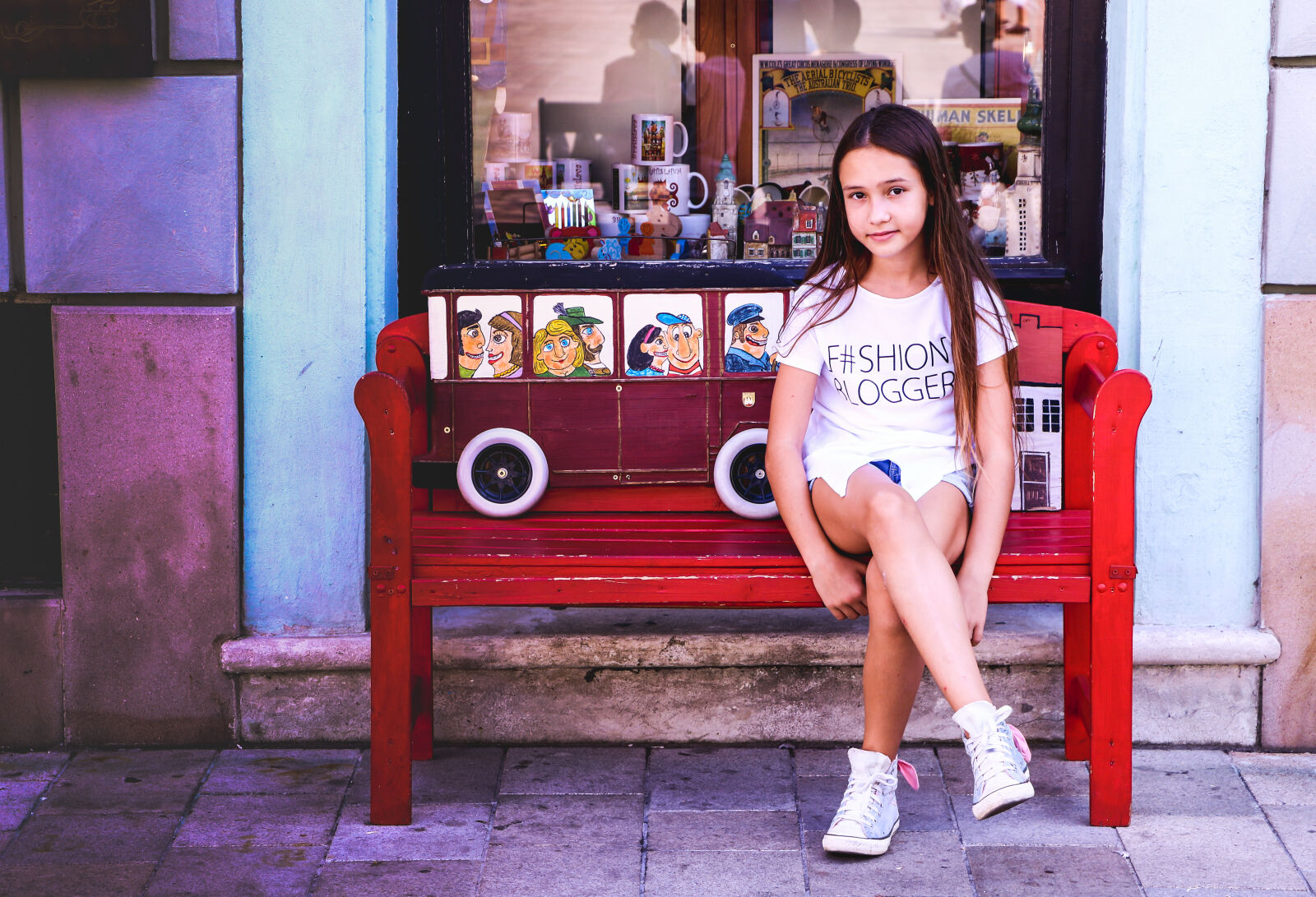 Canon EOS 760D (EOS Rebel T6s / EOS 8000D) + Canon EF-S 18-135mm F3.5-5.6 IS STM sample photo. Bench, girls, little, girl photography