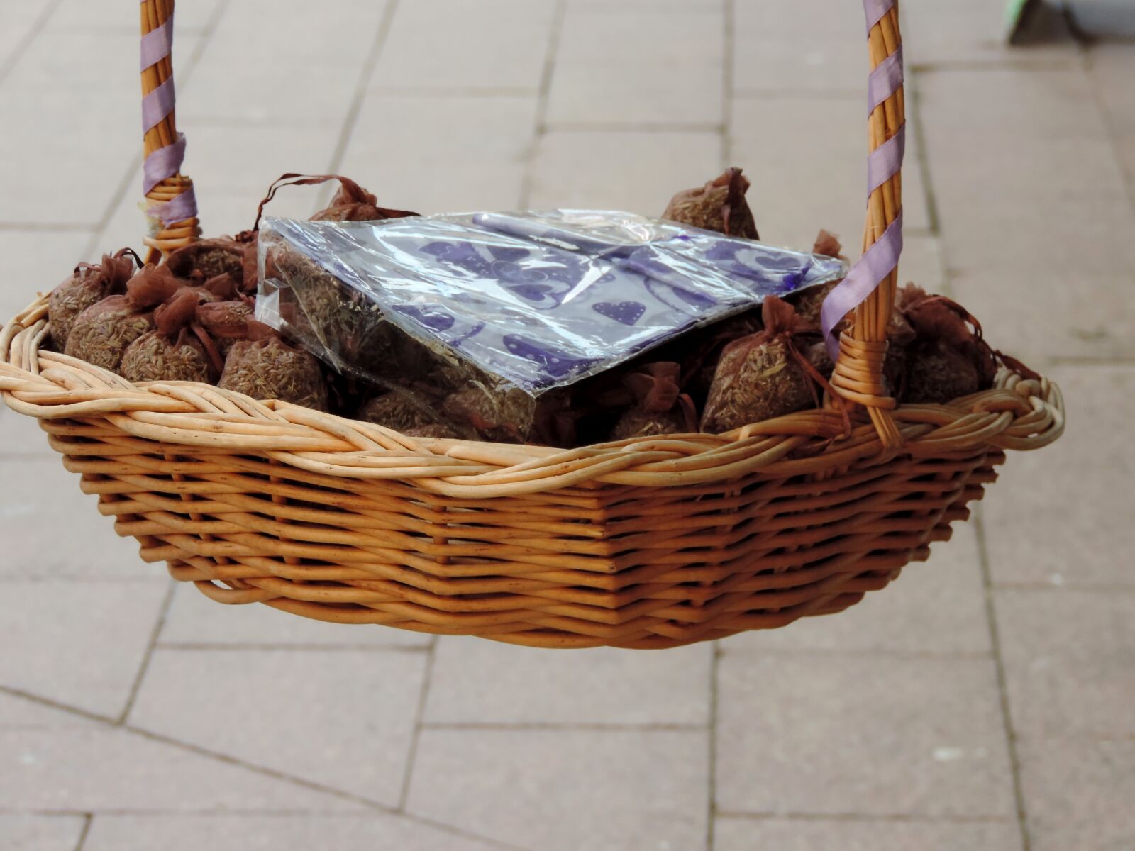 Nikon Coolpix P520 sample photo. Still life, wicker basket photography