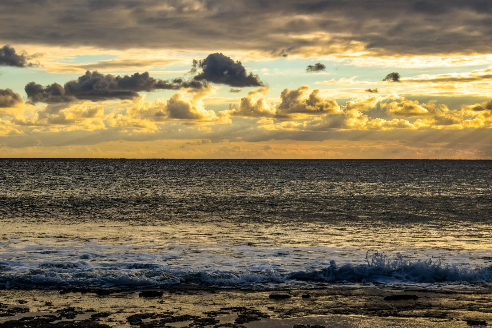 Nikon D3300 sample photo. Sunset, coast, beach photography