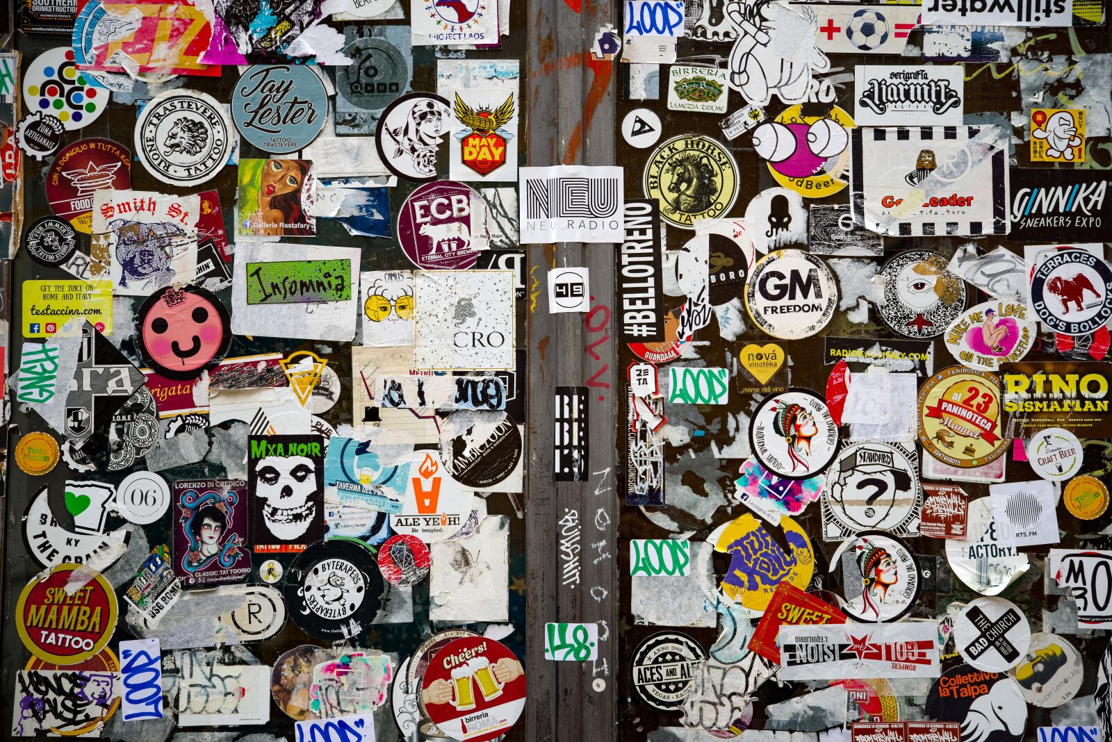 Pentax K-1 Mark II sample photo. Wall, door, sticker photography