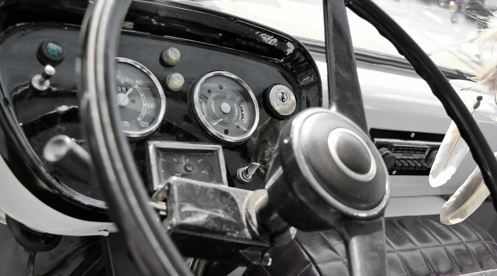 Nikon D5500 sample photo. Control, dashboard, car, drive photography