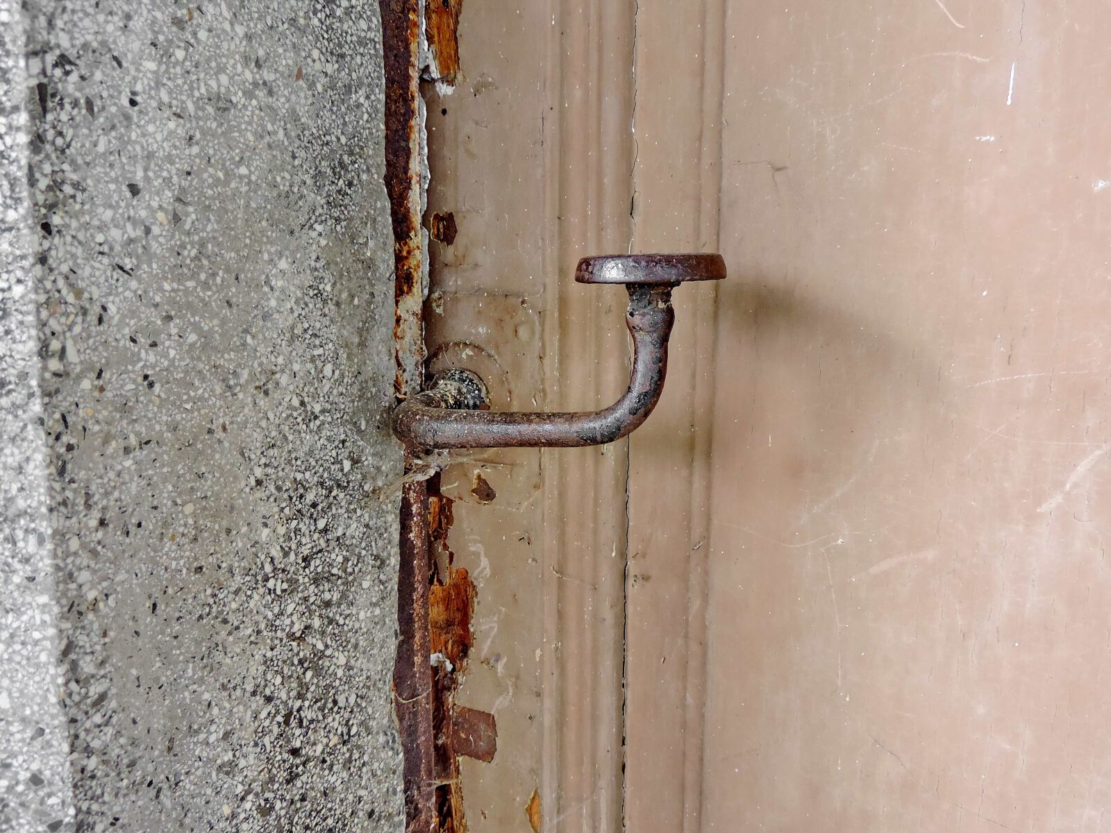Nikon Coolpix P520 sample photo. Antique, old style, wood photography