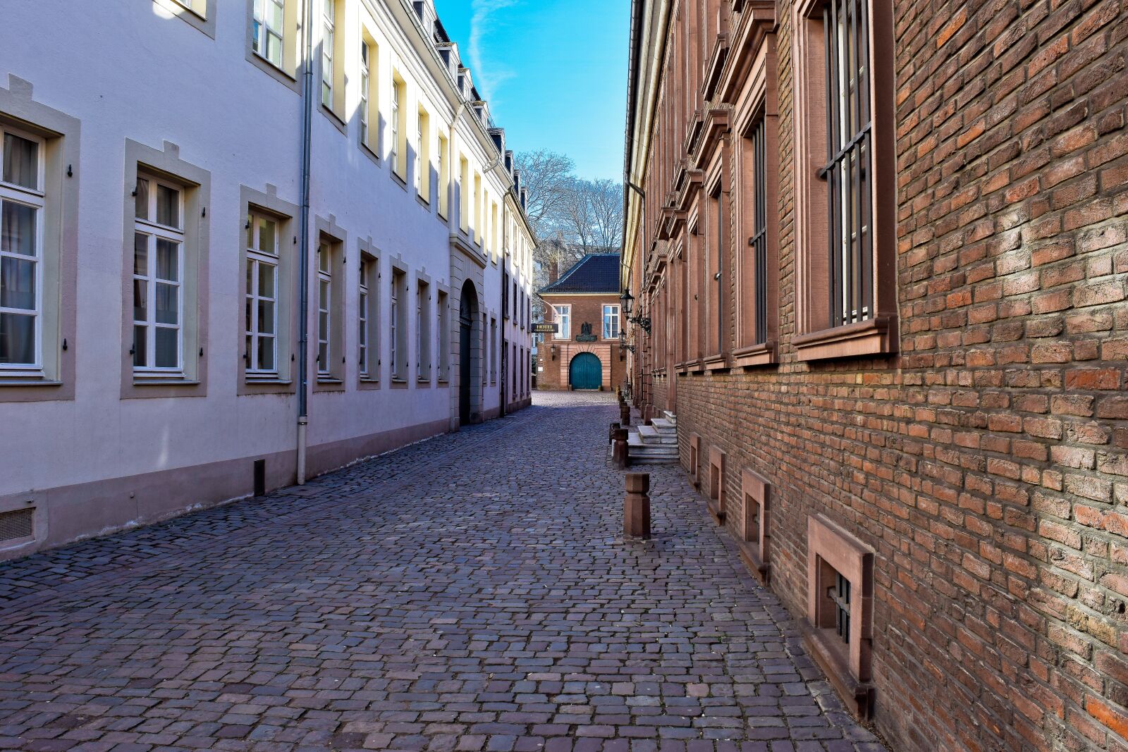 Nikon D3300 sample photo. Architecture, alley, city photography