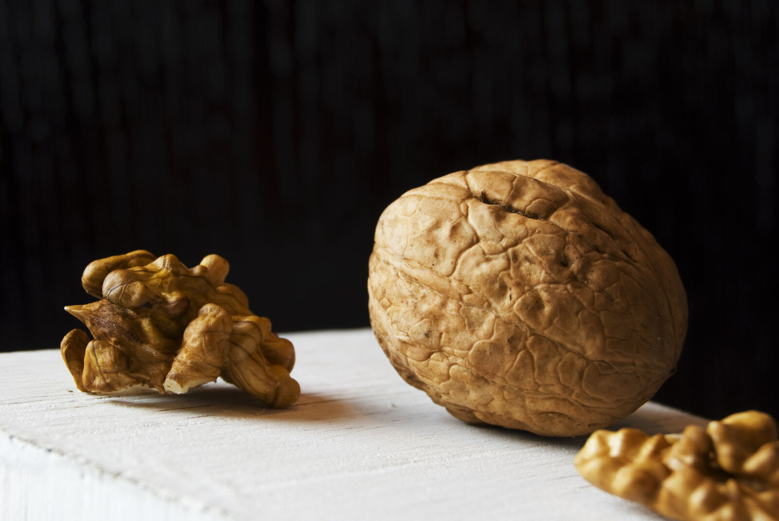 Nikon D60 sample photo. Walnuts, nuts photography