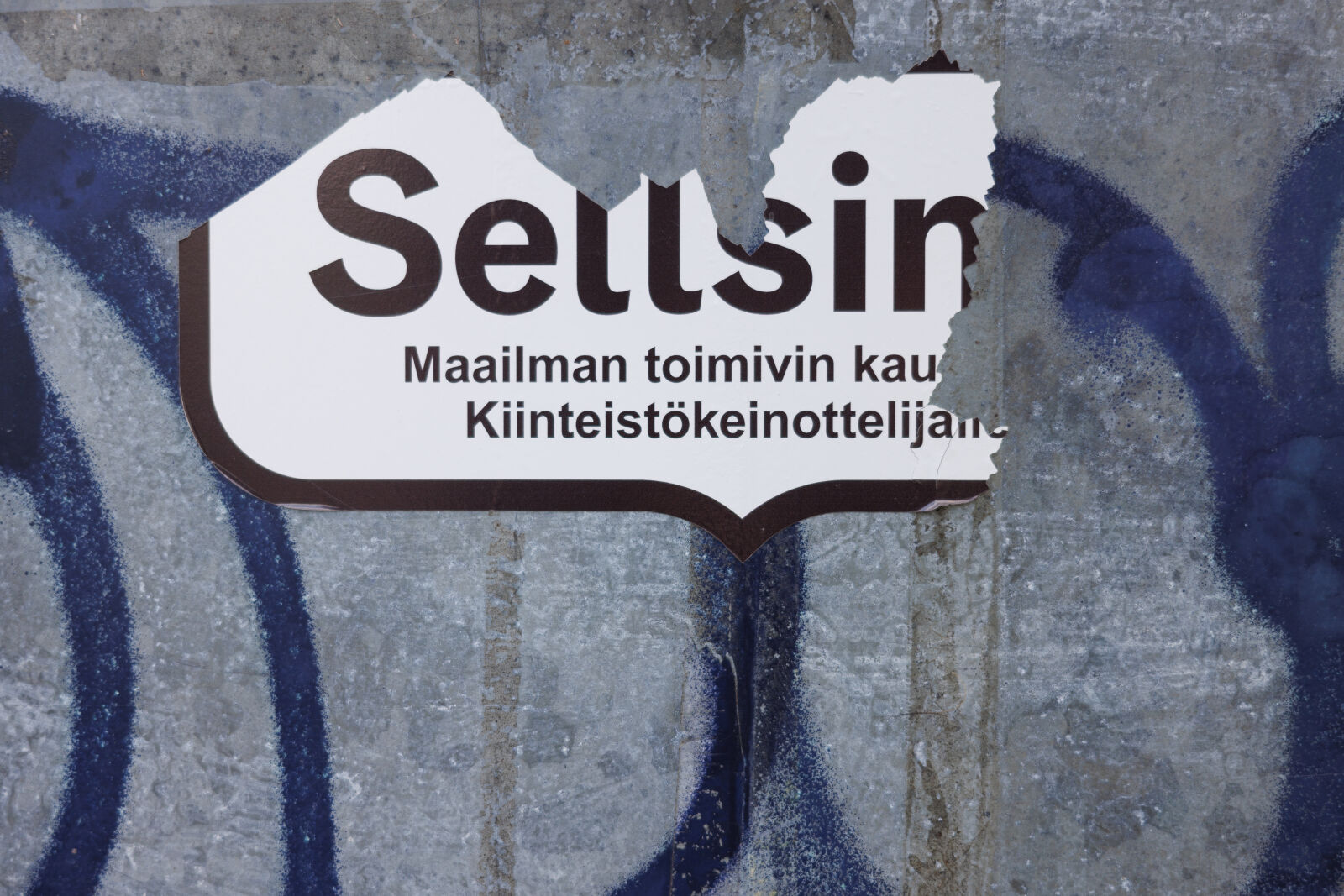 Canon RF 24-50mm F4.5-6.3 IS STM sample photo. Sellsinki sticker photography