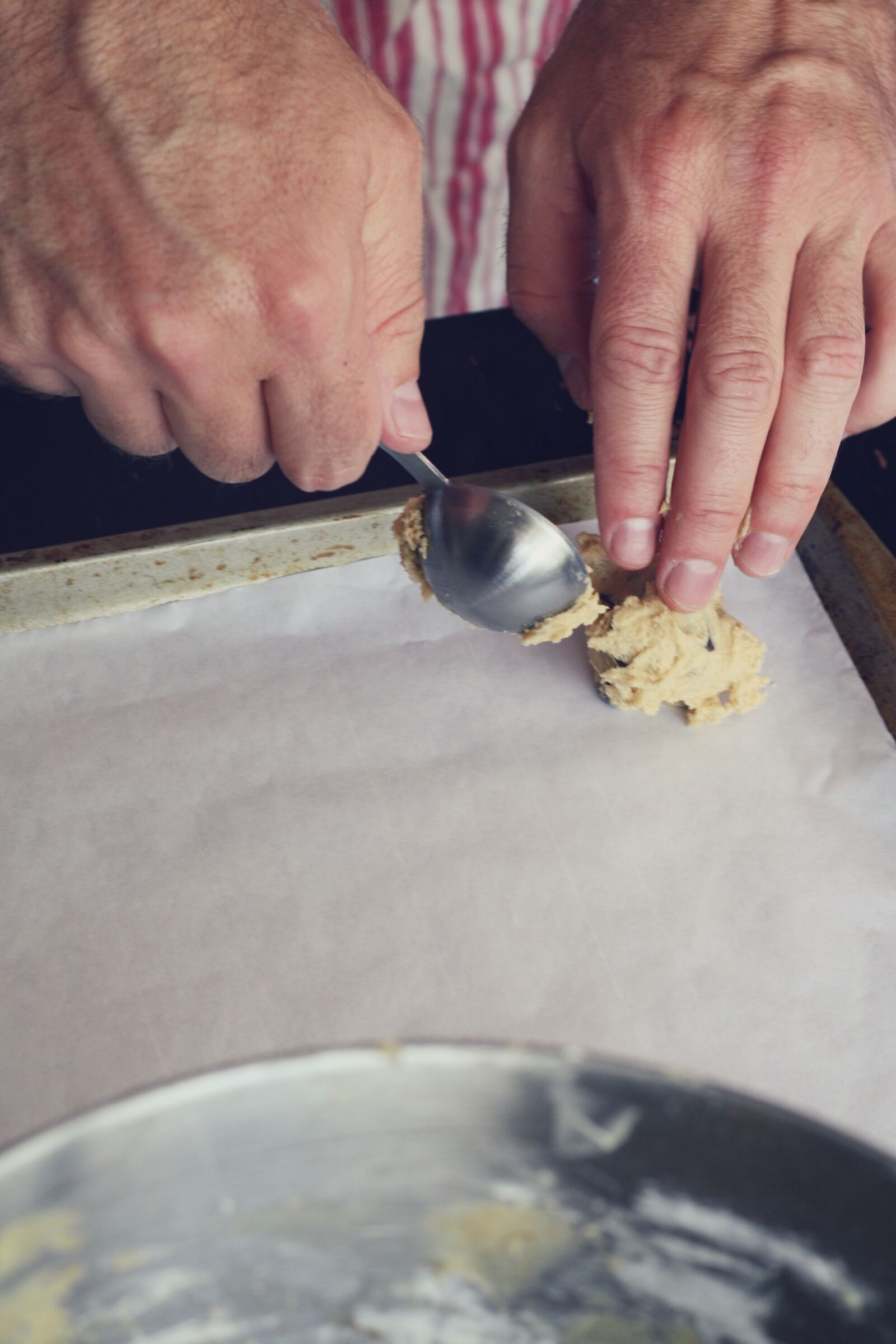 Canon EOS 1000D (EOS Digital Rebel XS / EOS Kiss F) sample photo. Cookie dough, raw, cookie photography