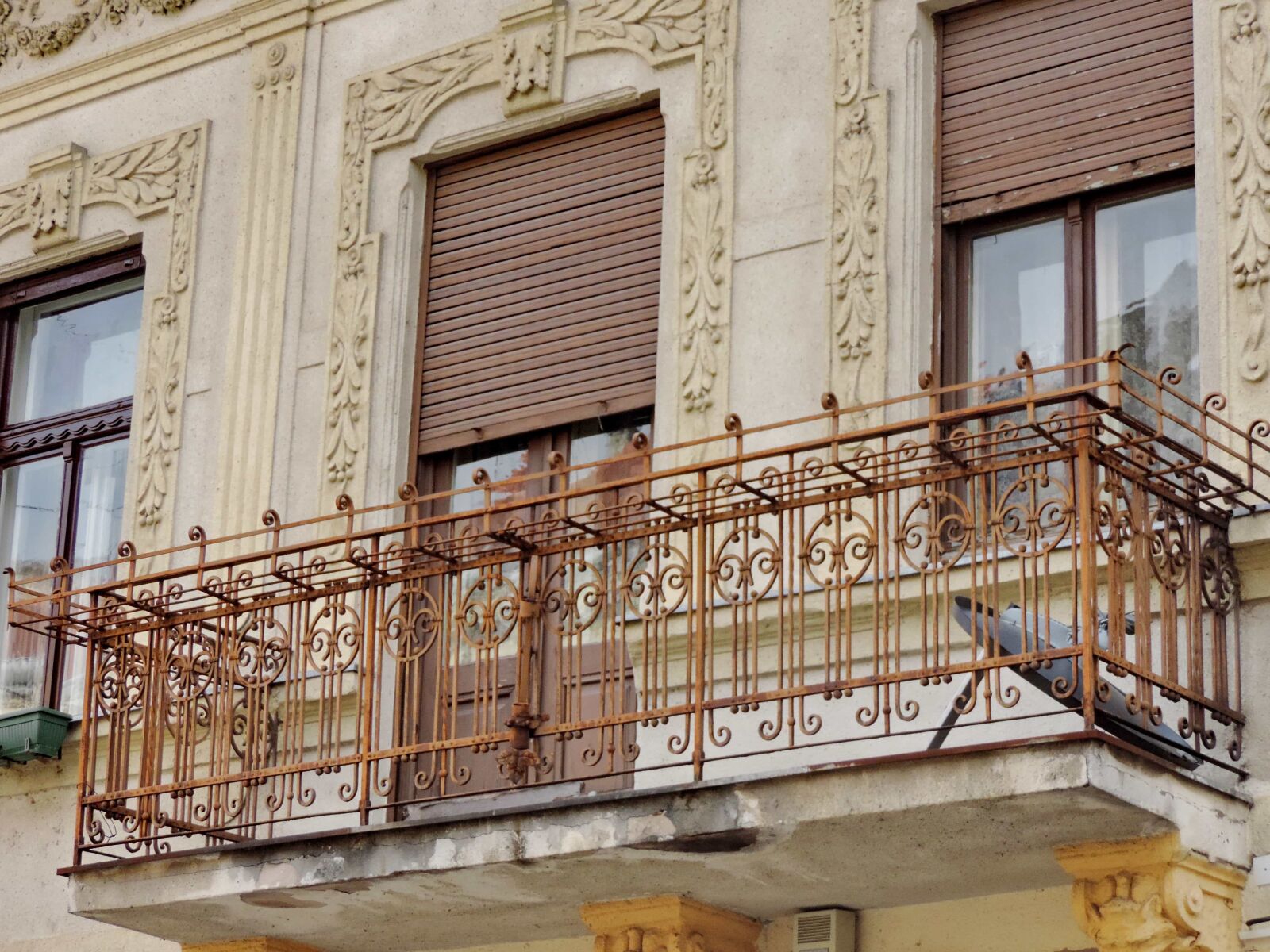 Nikon Coolpix P520 sample photo. Art, balcony, baroque, cast photography