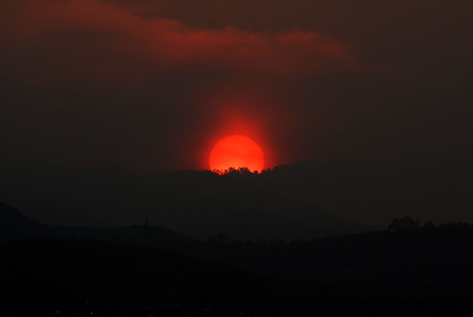 Nikon D200 sample photo. Sunset, clouds photography