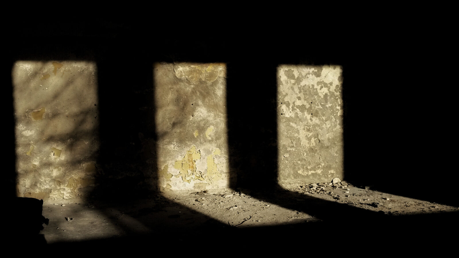 Samsung Galaxy S4 Mini sample photo. Light, shadow photography