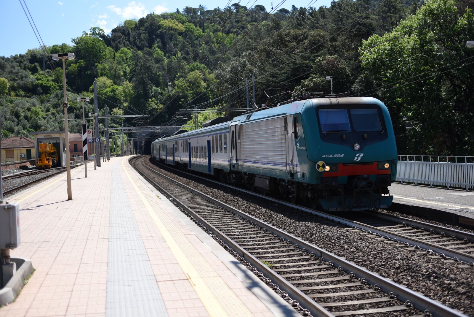 Nikon D750 sample photo. Train, nature, travel photography