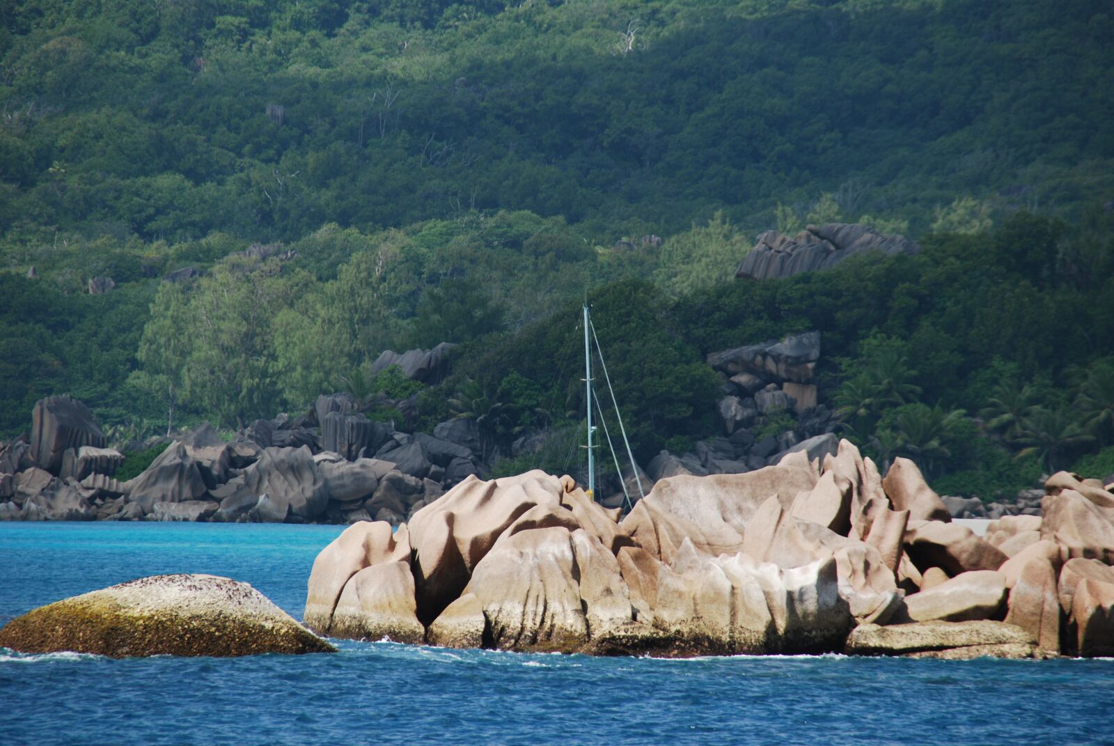 Nikon D40X sample photo. Seychelles, sailing boat, sailing photography