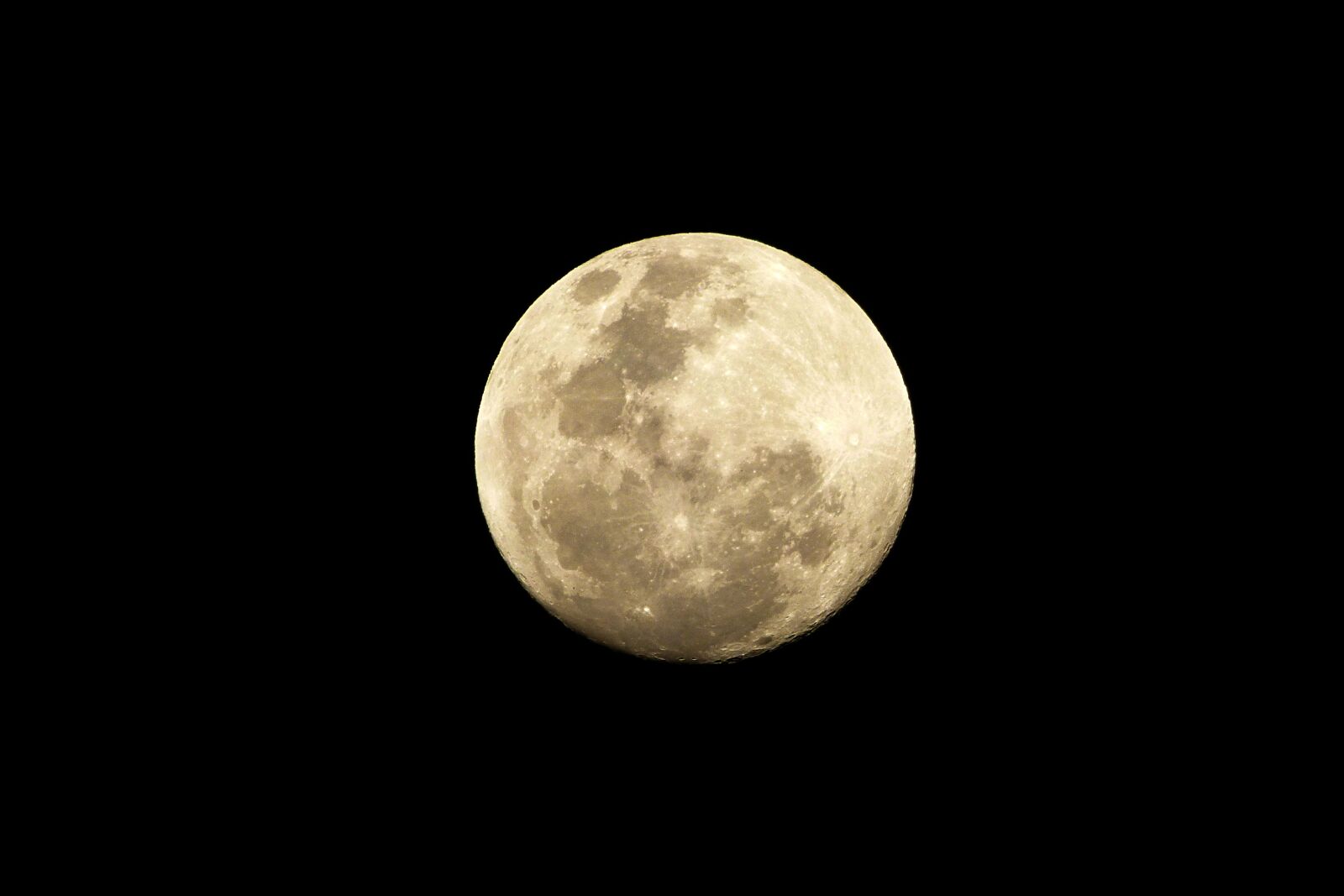 Panasonic Lumix DMC-FZ70 sample photo. Moon, satelite, night sky photography