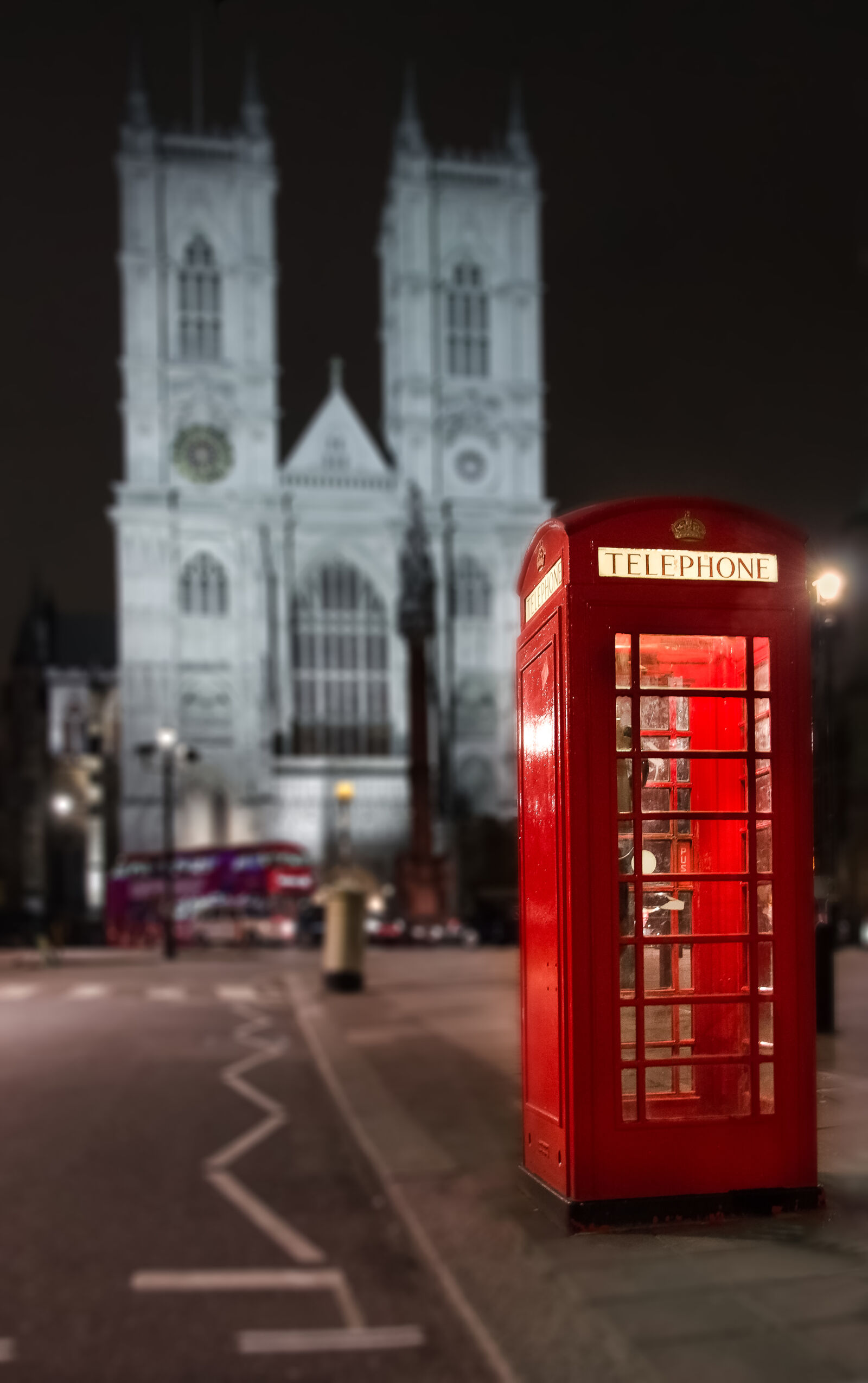Nikon D7000 sample photo. England, london, night, phone photography