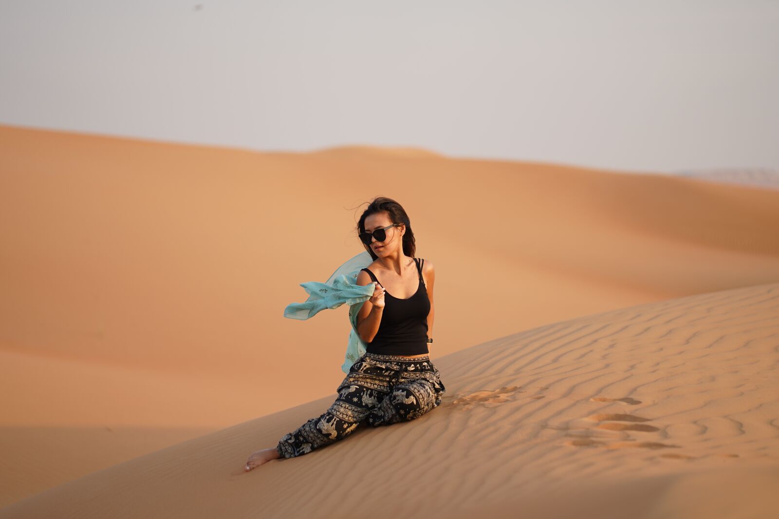 Sony a7 III + Sony FE 85mm F1.8 sample photo. Dubai, desert, girl photography