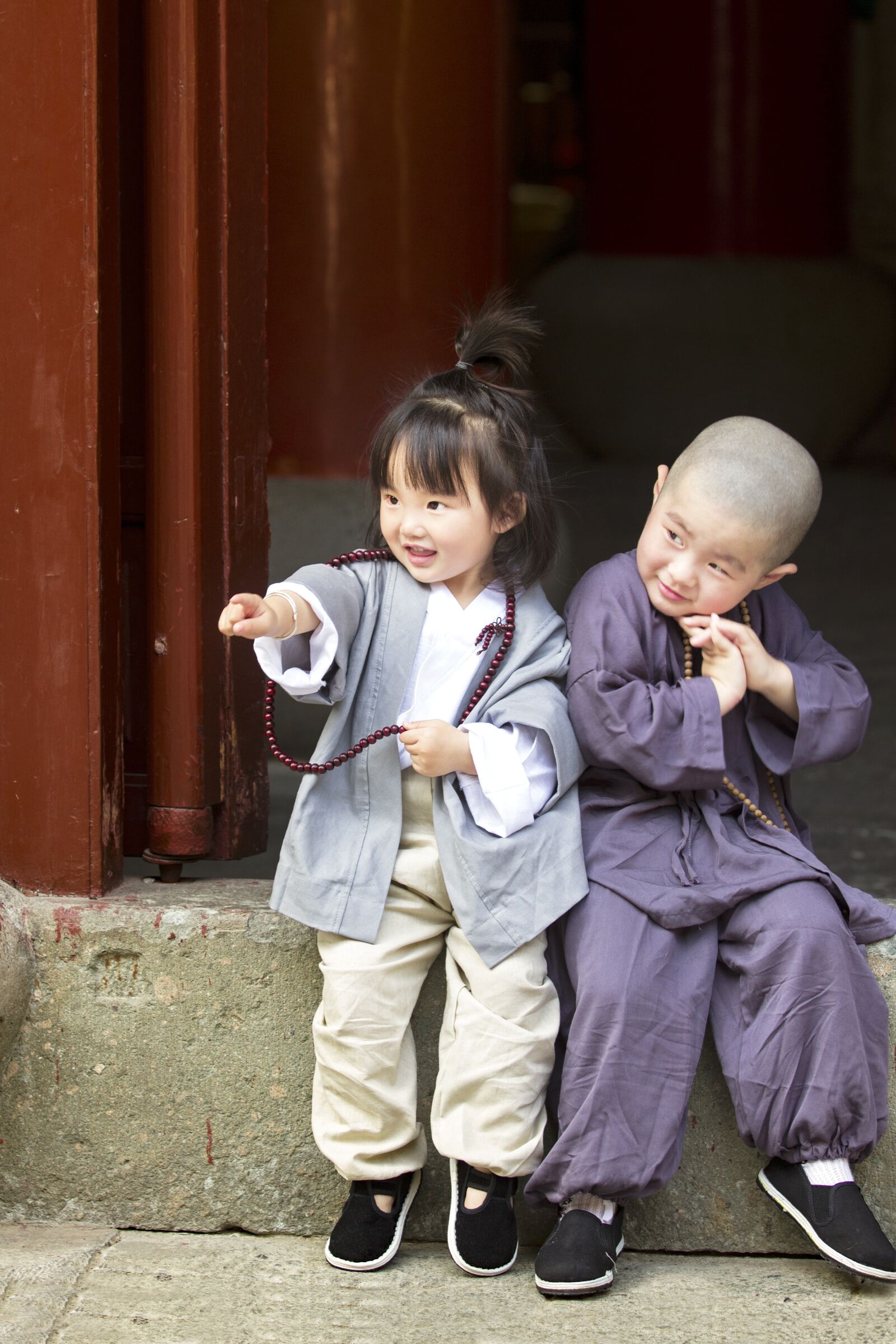Canon EOS 7D sample photo. Boa and girls, portrait photography