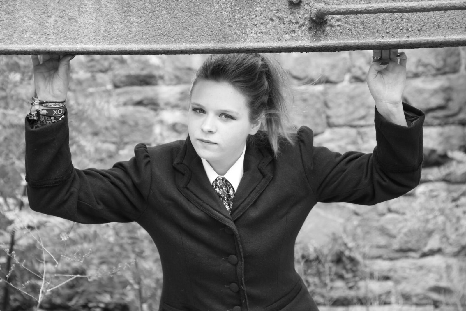Canon EOS 550D (EOS Rebel T2i / EOS Kiss X4) sample photo. Black, white, black and photography
