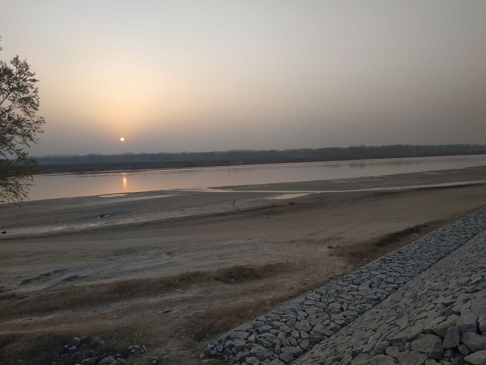 Xiaomi Redmi Note 5 sample photo. Sunset, beach, yellow river photography