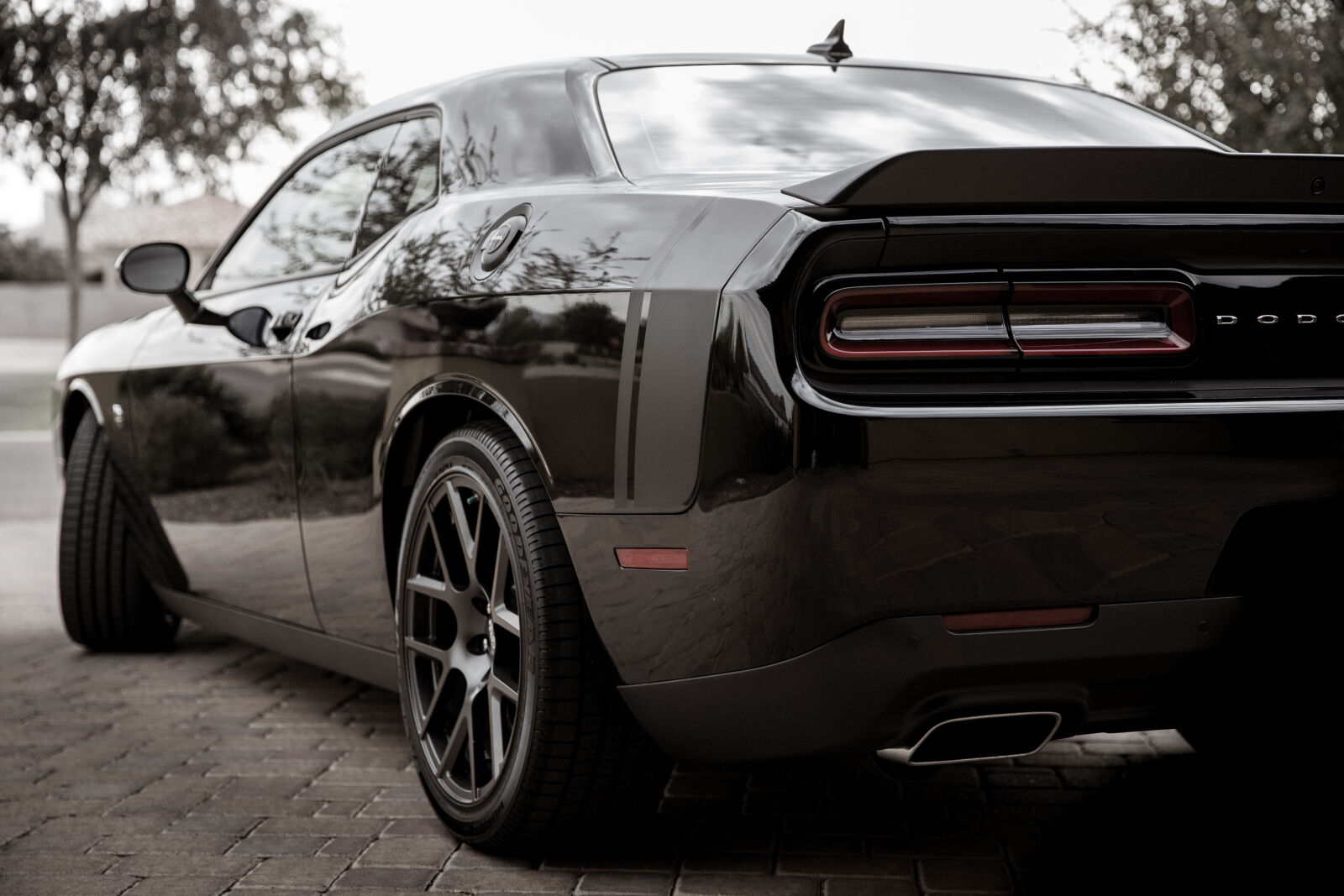 Canon EF 24-70mm F2.8L II USM sample photo. Black, dodge, challenger, hemi photography
