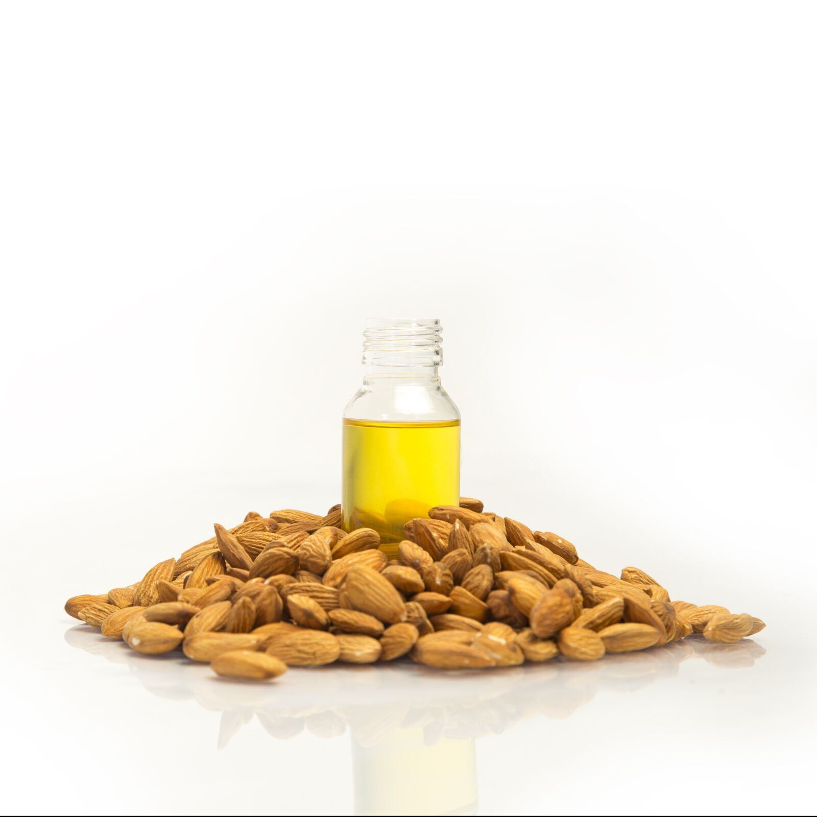 Canon EF 24-105mm F4L IS USM sample photo. Almond, almond oil, dry photography