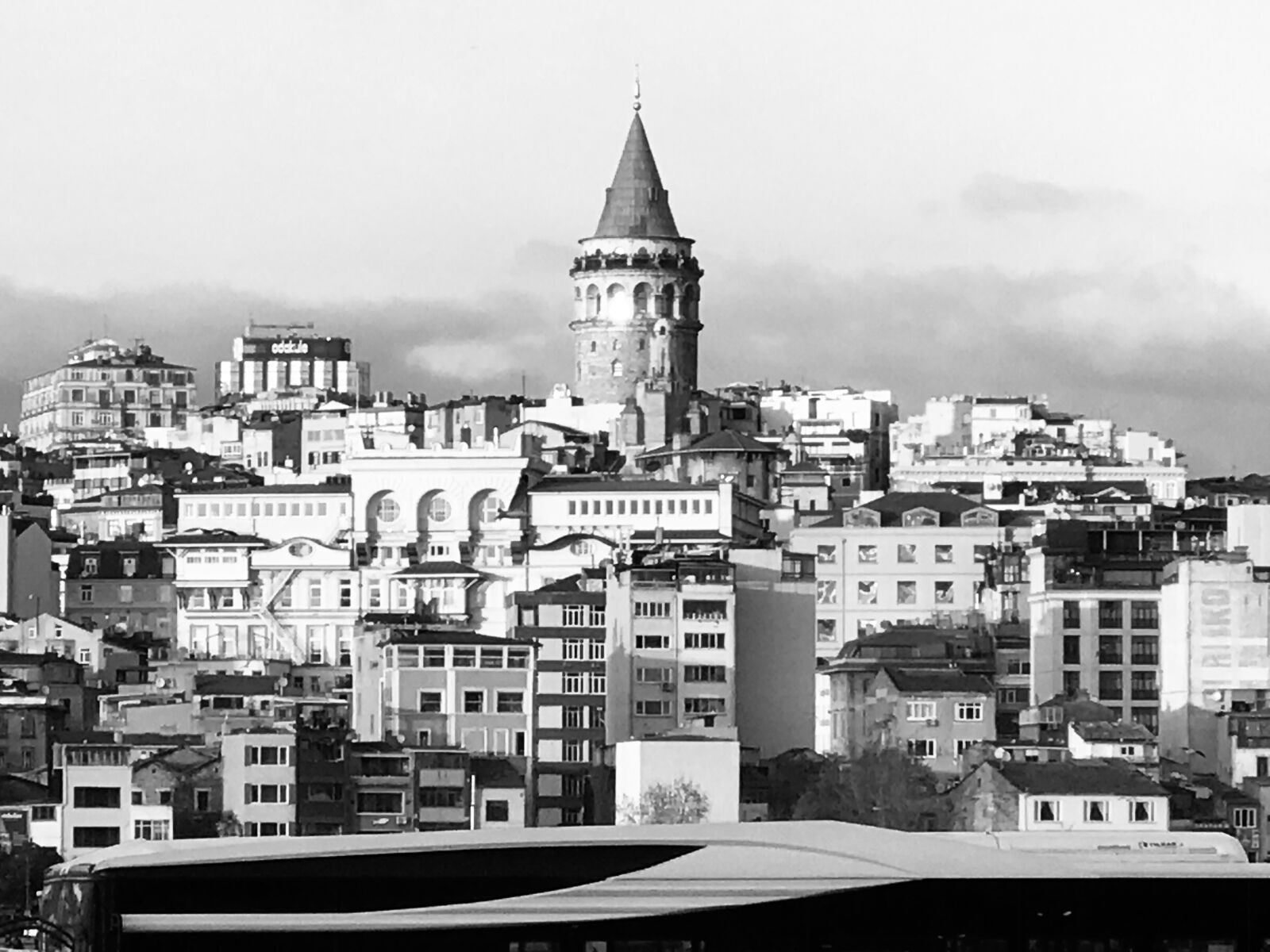 iPhone 7 Plus back dual camera 6.6mm f/2.8 sample photo. Istanbul, galata, landscape photography