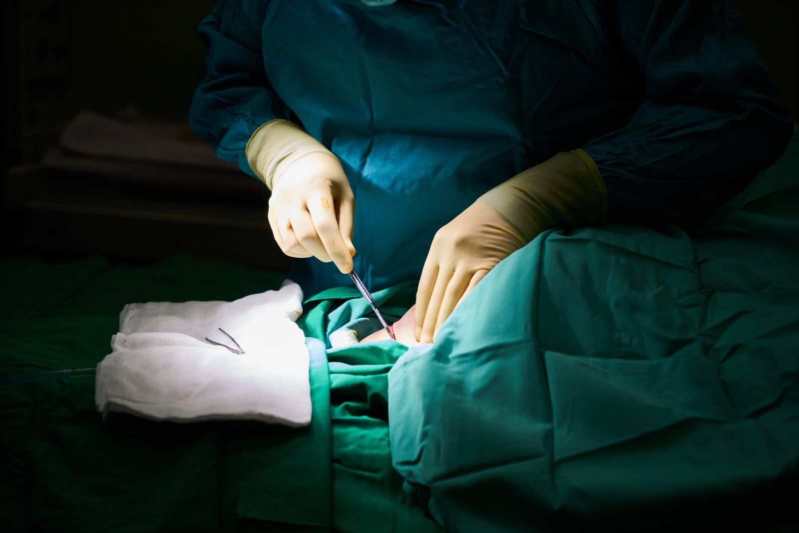 Sony a7R II sample photo. Surgery, hospital, doctor photography