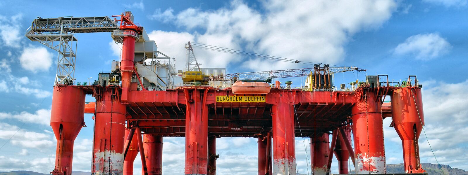 Nikon D5100 sample photo. Oil rig, oil platform photography