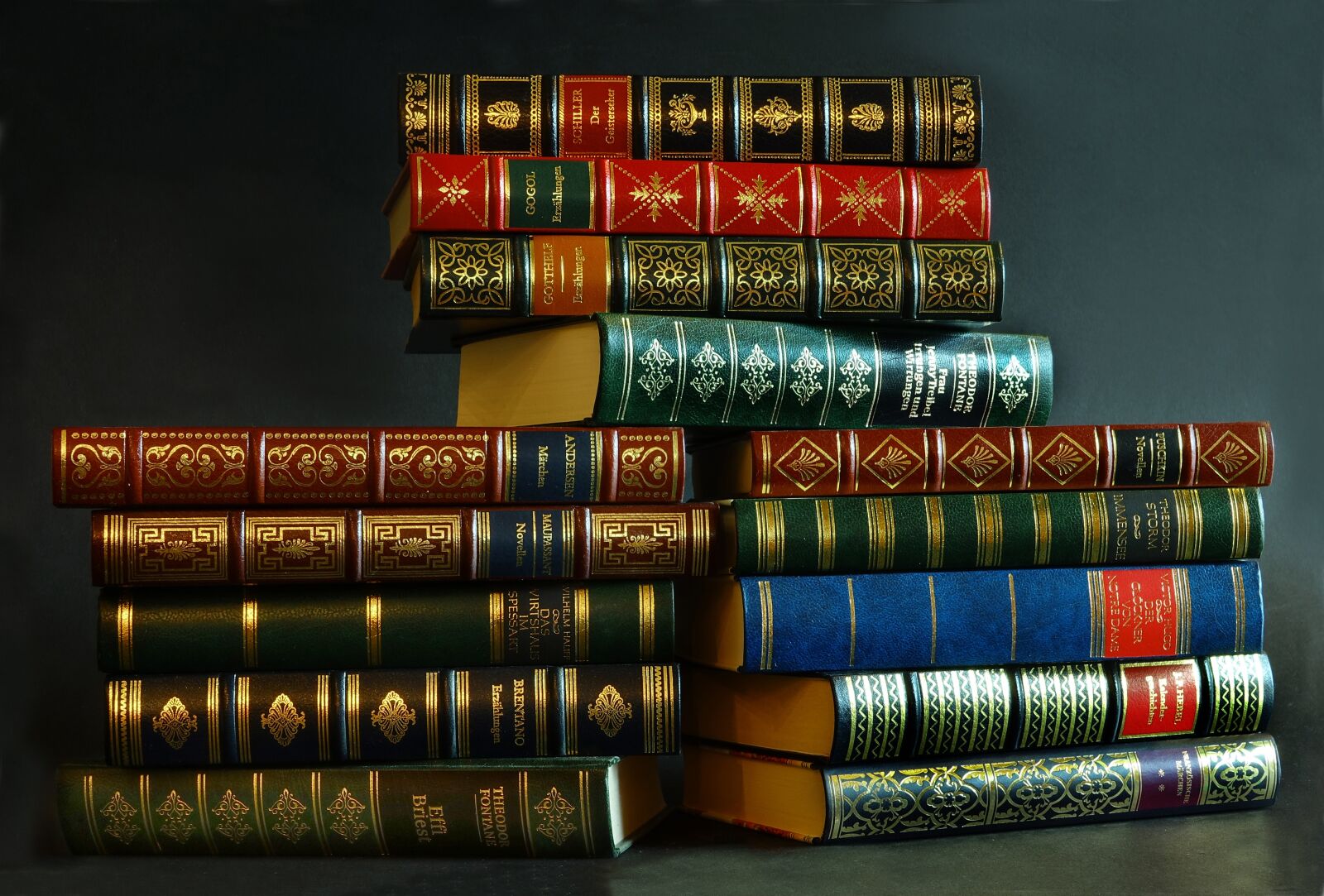 Sony Cyber-shot DSC-RX10 III sample photo. Wisdom, book, literature photography