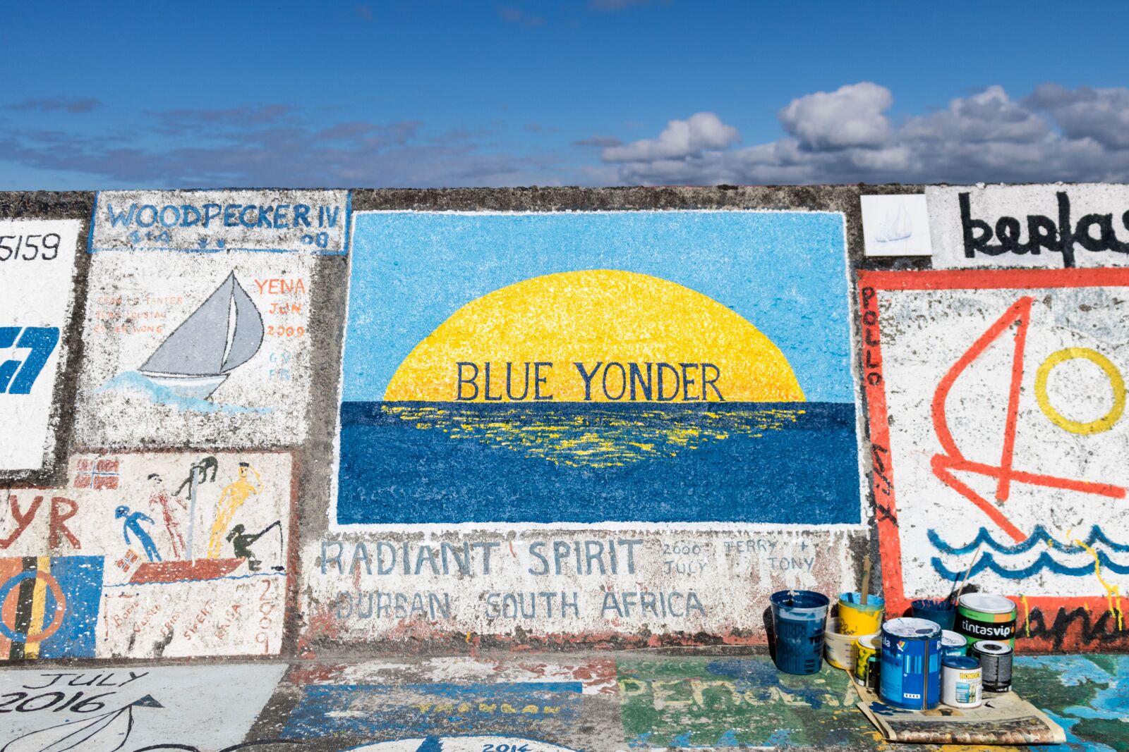 Canon EOS 750D (EOS Rebel T6i / EOS Kiss X8i) sample photo. Landscape, painting, mural photography