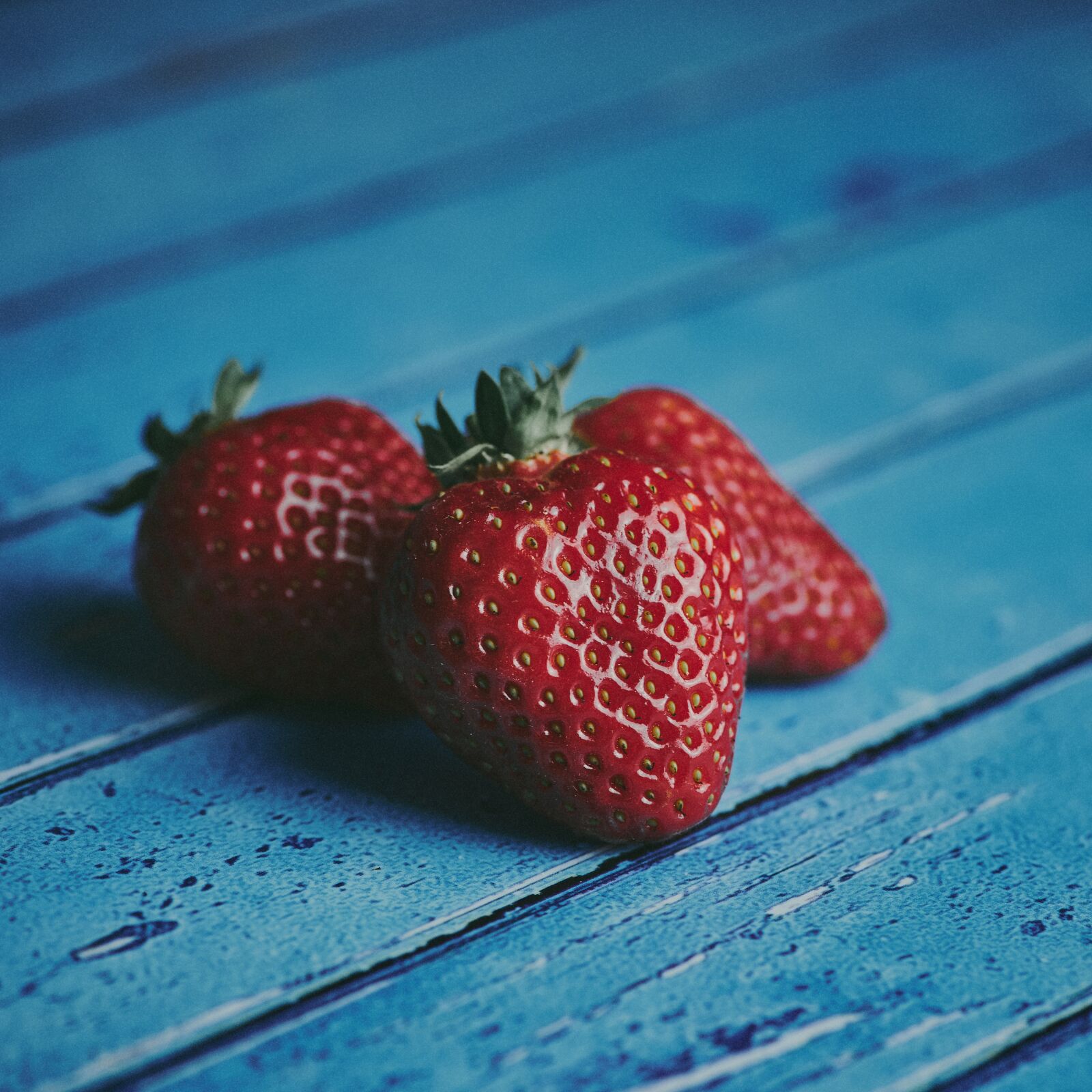 Nikon AF-S Micro-Nikkor 105mm F2.8G IF-ED VR sample photo. Strawberries, fruit, berries photography