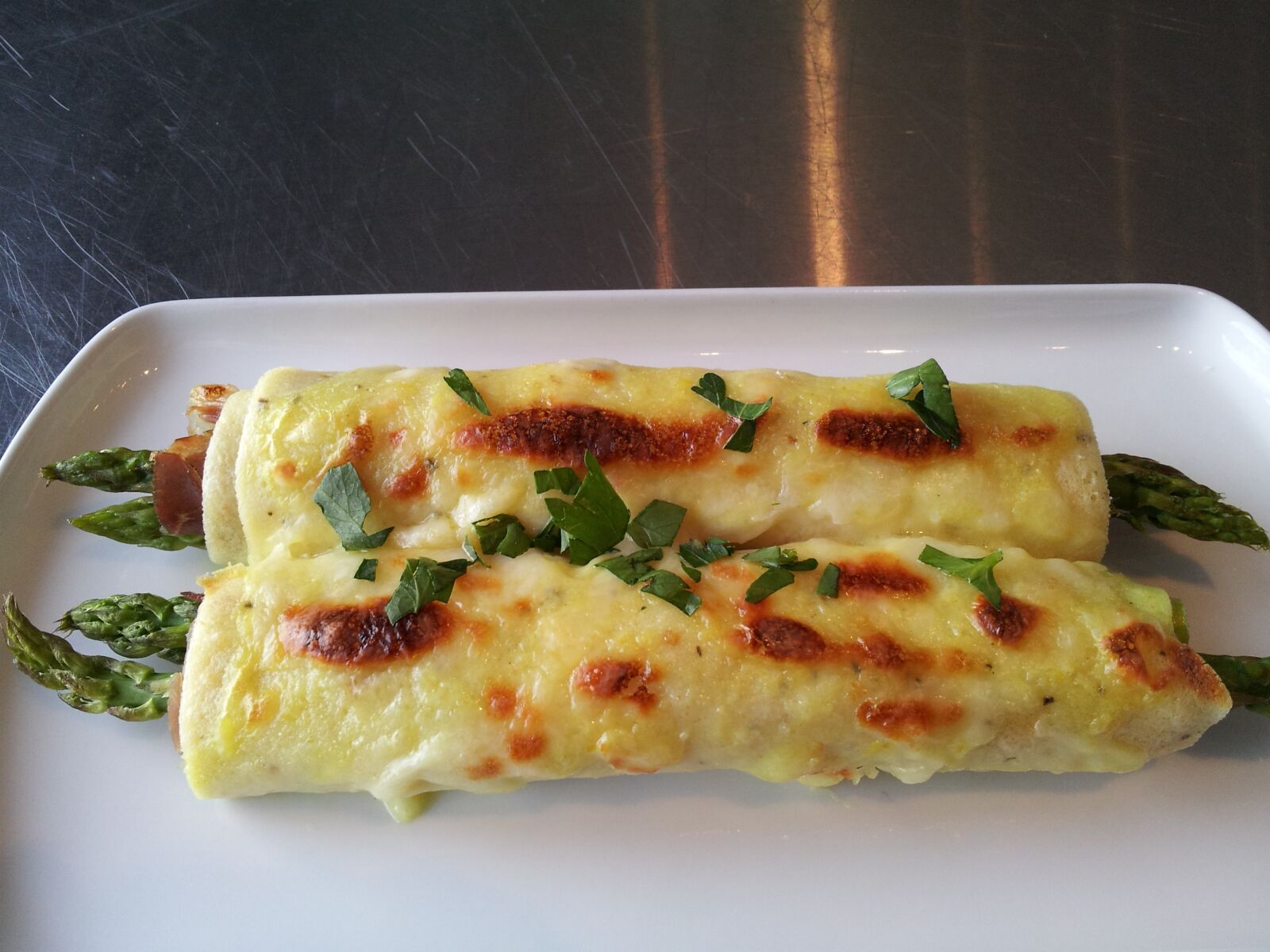Samsung Galaxy S2 sample photo. Crepes, french, hollandaise photography