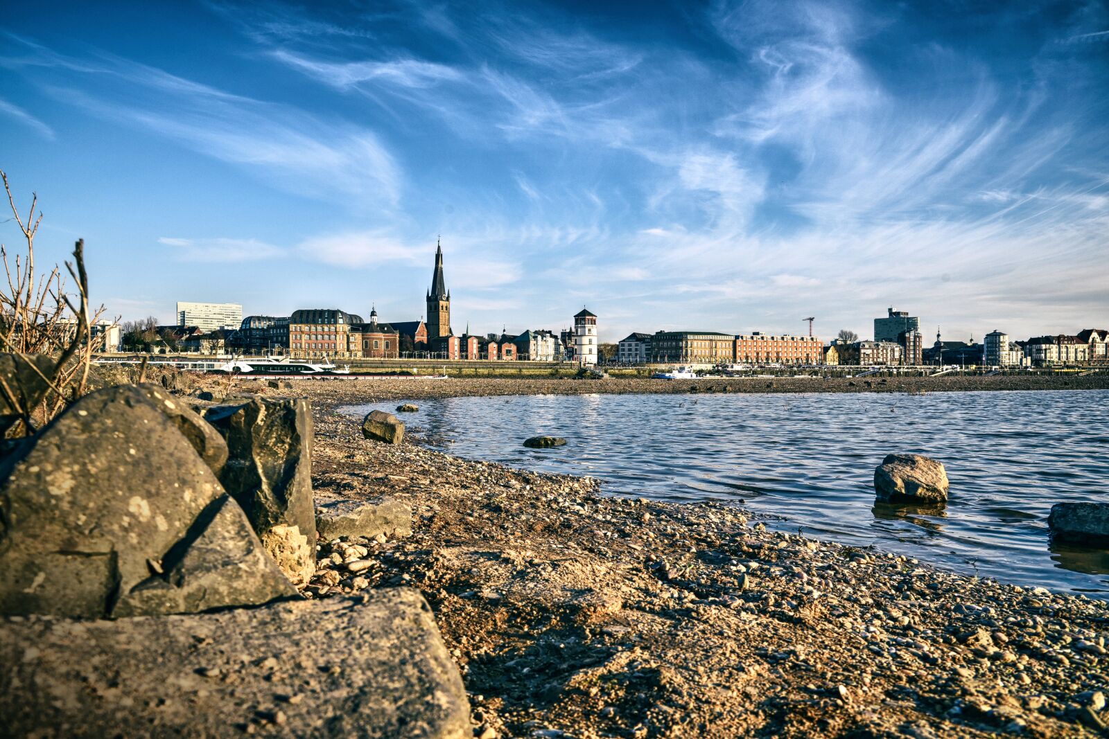 Nikon D750 sample photo. D sseldorf, rhine river photography