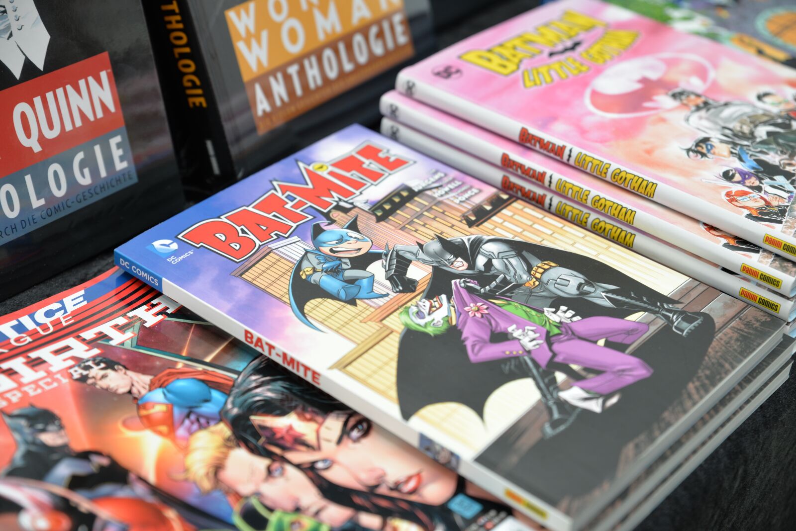 Nikon D610 sample photo. Batman, comic-con, comics photography