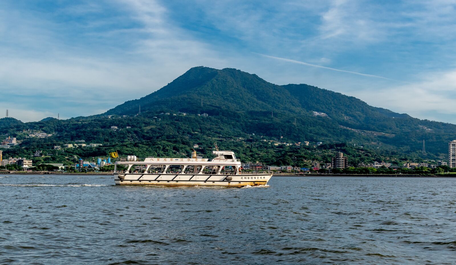 Nikon D5500 sample photo. Mountain, sky, water photography