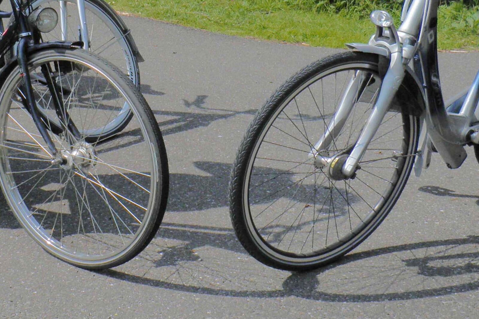 Olympus u9010,S9010 sample photo. Shadow, bicycle, summer photography