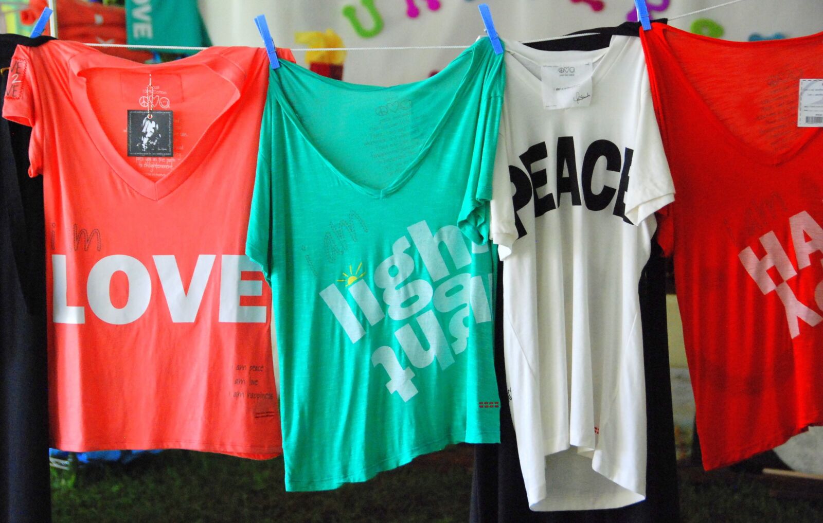 Nikon D80 sample photo. Hippie, love, light photography