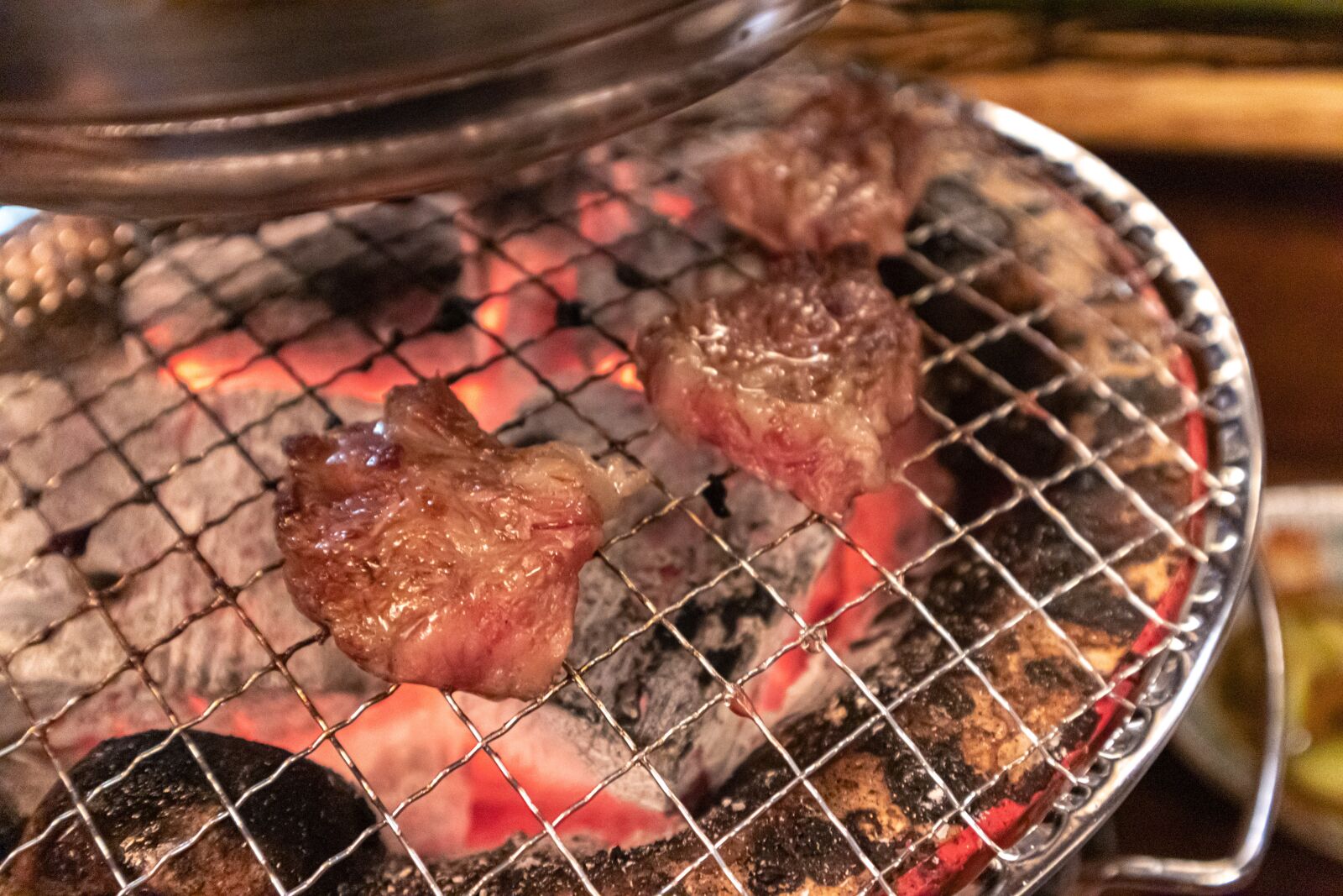Canon EF-M 15-45mm F3.5-6.3 IS STM sample photo. Meat, meal, beef photography