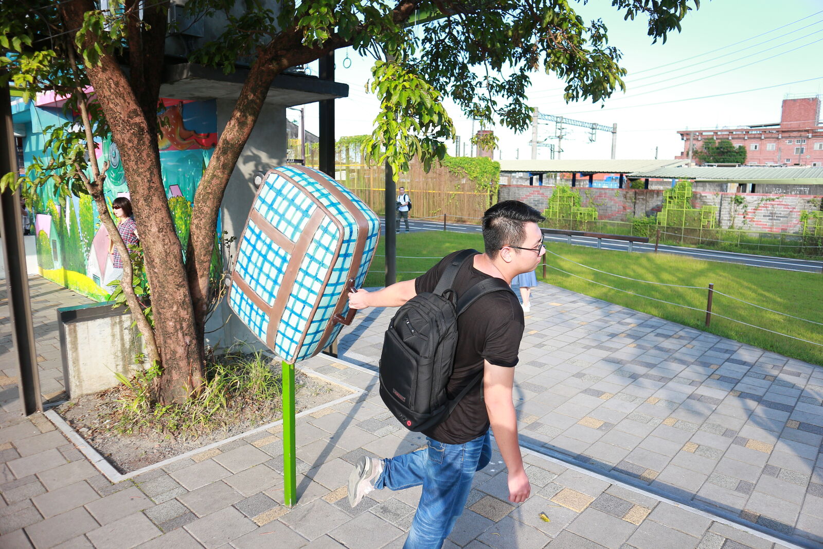 Canon EOS M sample photo. Full, length, of, a photography