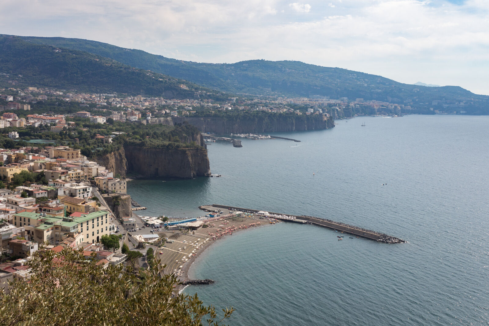 Canon EOS 700D (EOS Rebel T5i / EOS Kiss X7i) sample photo. City, cityscape, italia, italy photography