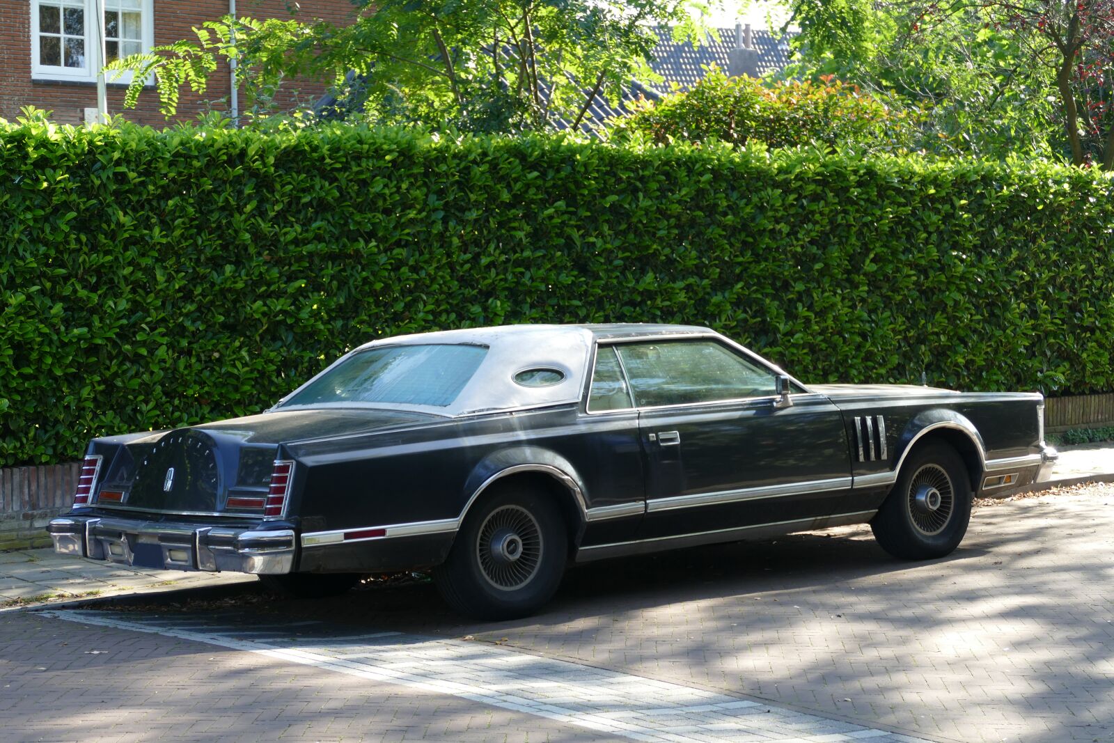 Panasonic Lumix DMC-FZ1000 sample photo. Car, continental, oldtimer photography