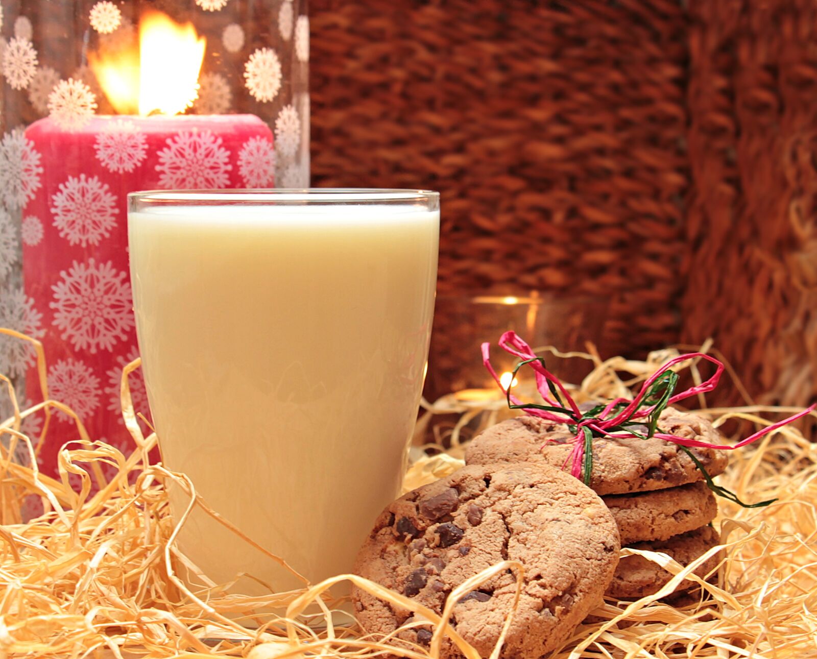Canon EOS 550D (EOS Rebel T2i / EOS Kiss X4) sample photo. Milk, glass of milk photography