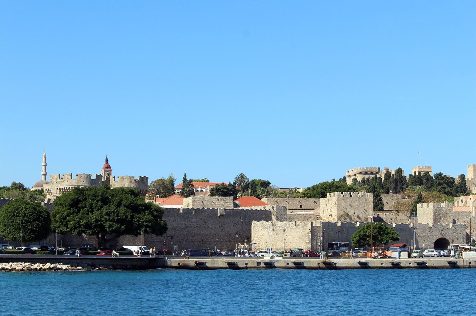 Canon EOS 1200D (EOS Rebel T5 / EOS Kiss X70 / EOS Hi) sample photo. The city of rhodes photography