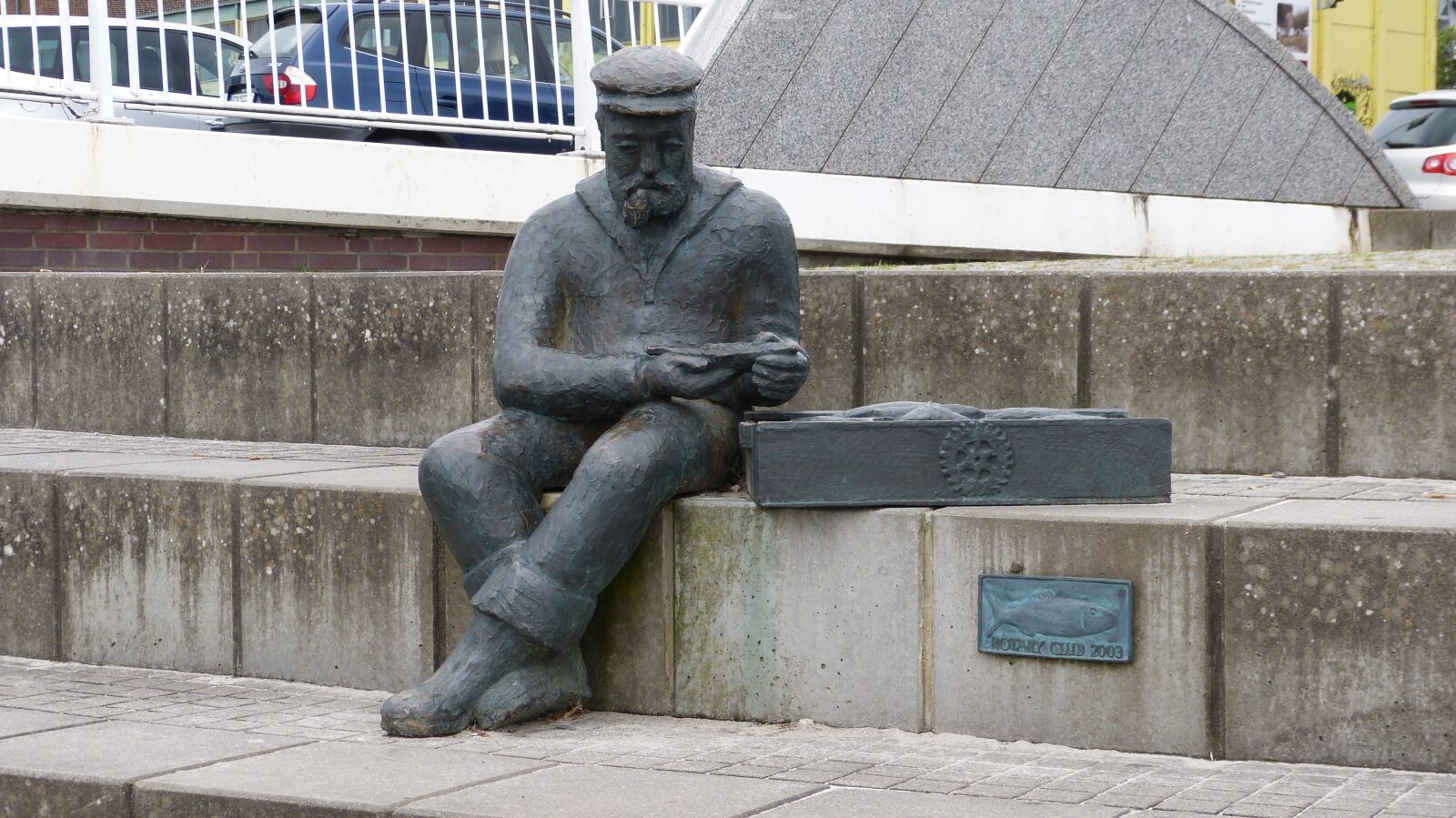 Panasonic Lumix DMC-FZ150 sample photo. Sculpture, kappeln, fisherman photography