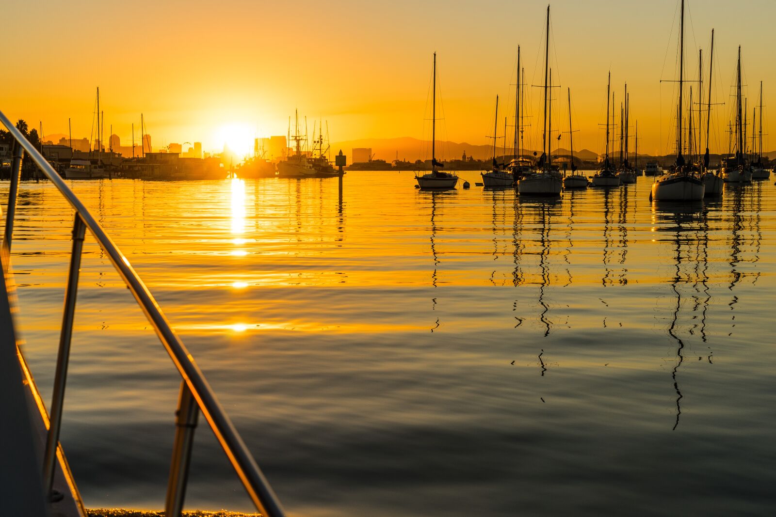 Sony a7 + Sony Vario Tessar T* FE 24-70mm F4 ZA OSS sample photo. San diego, sunrise, morning photography