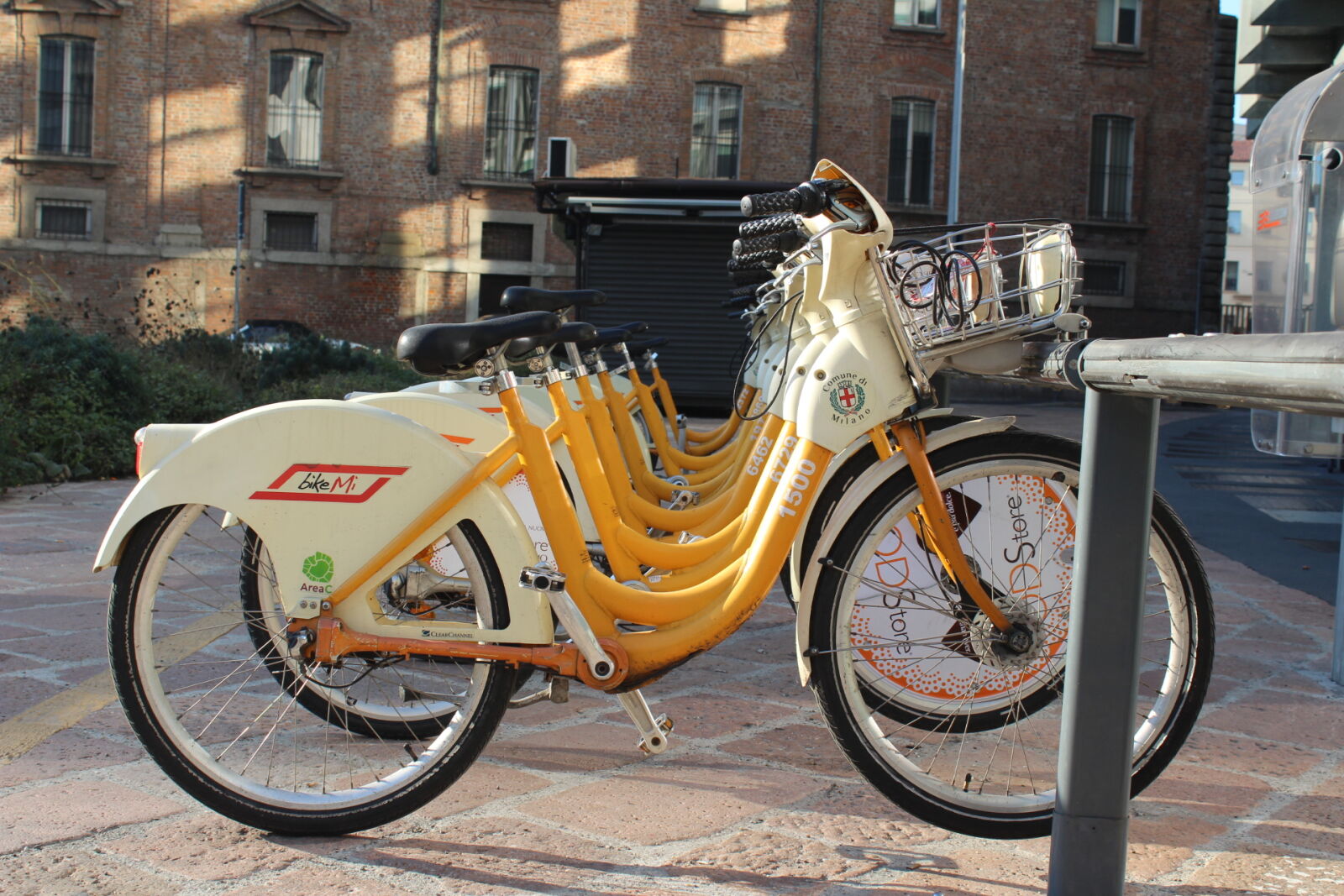 Canon EOS 1300D (EOS Rebel T6 / EOS Kiss X80) sample photo. Bikes, italy, nice photography