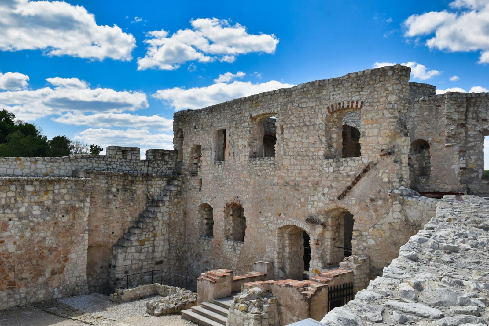 Nikon D5500 sample photo. Castle, ruin, fortress photography