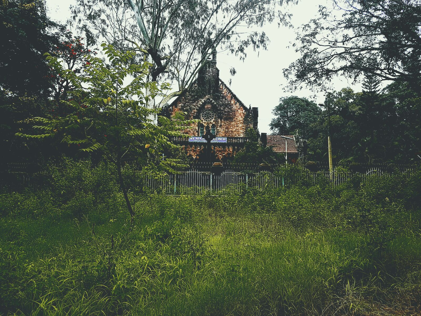 Samsung Galaxy S7 Edge sample photo. Architecture, church, countryside, daylight photography