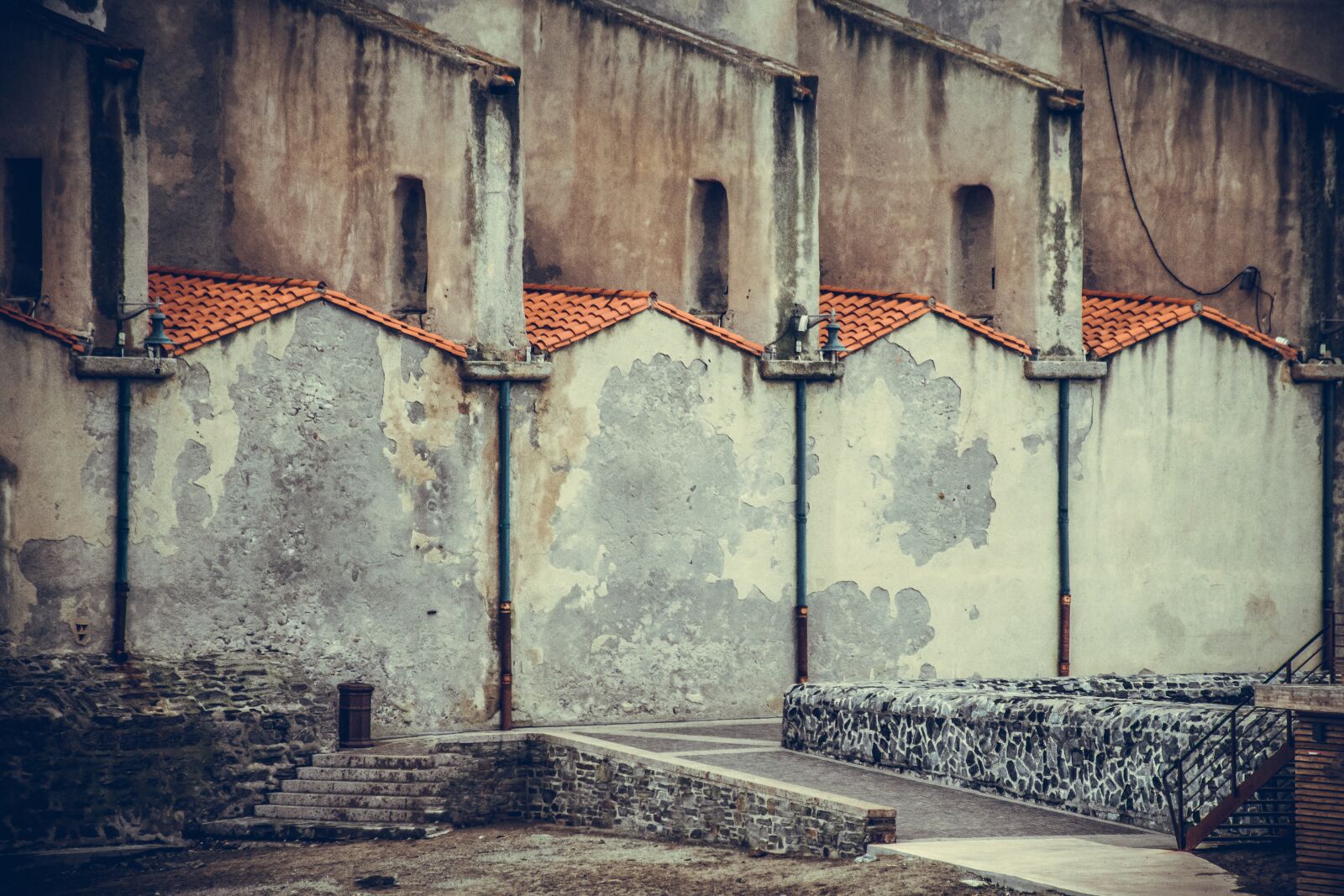 Nikon D7200 sample photo. Pattern, wall, walls photography