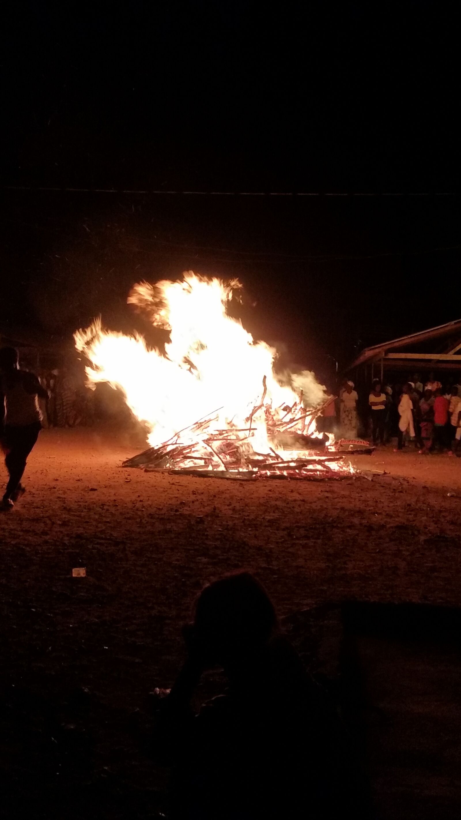 Samsung Galaxy S5 sample photo. Fire, bonfire, heat photography