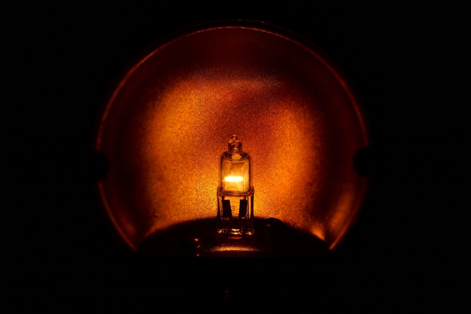 Sony SLT-A58 + Sony DT 30mm F2.8 Macro SAM sample photo. Close, up, view, lamp photography